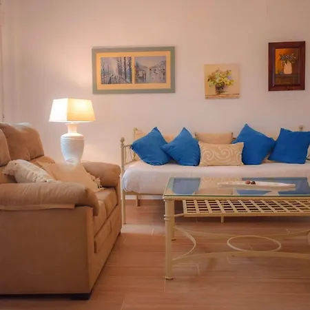 Modern In With Air Conditioning 85 M² Διαμέρισμα *