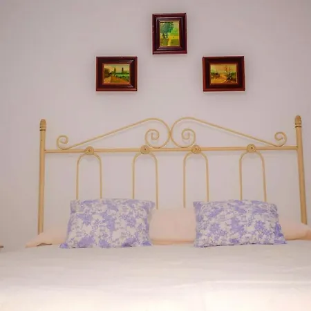 Modern In With Air Conditioning 85 M² Διαμέρισμα *